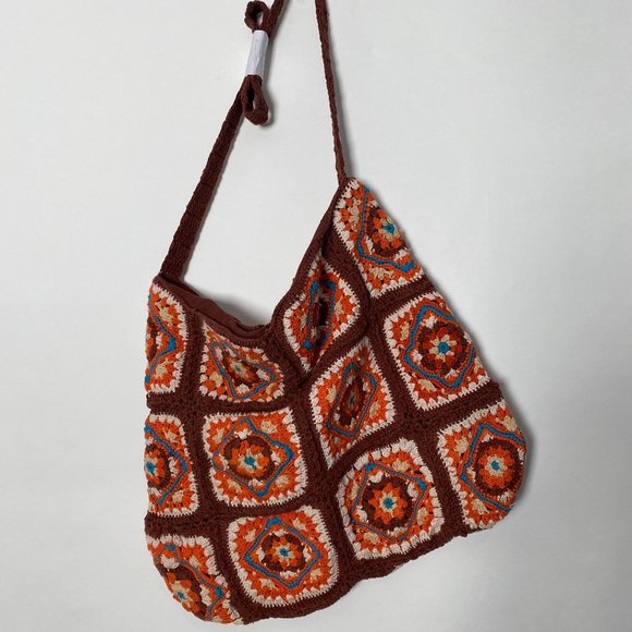 NEW FREE PEOPLE CROCHET HOBO CROSS BODY BAG TOTE PURSE - Picture 2 of 4